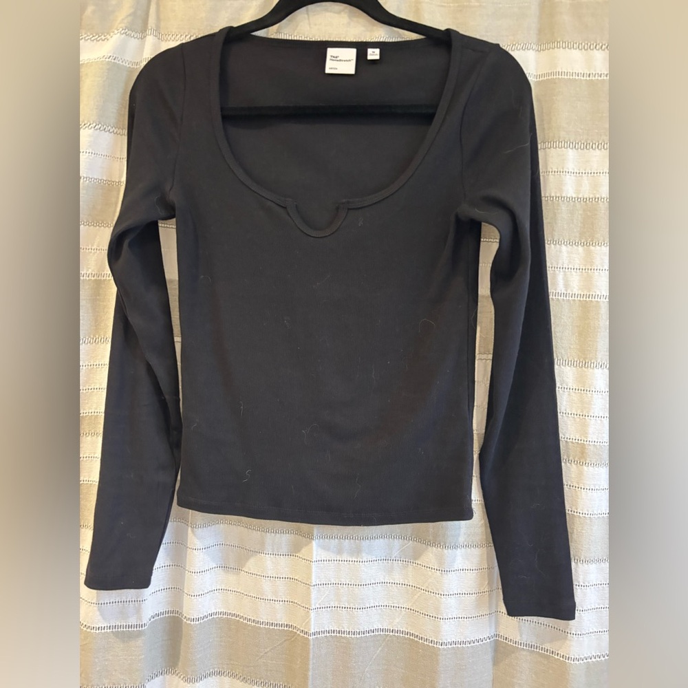 Aritzia tops
